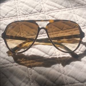 Ray-ban Aviator RB4125 , like new